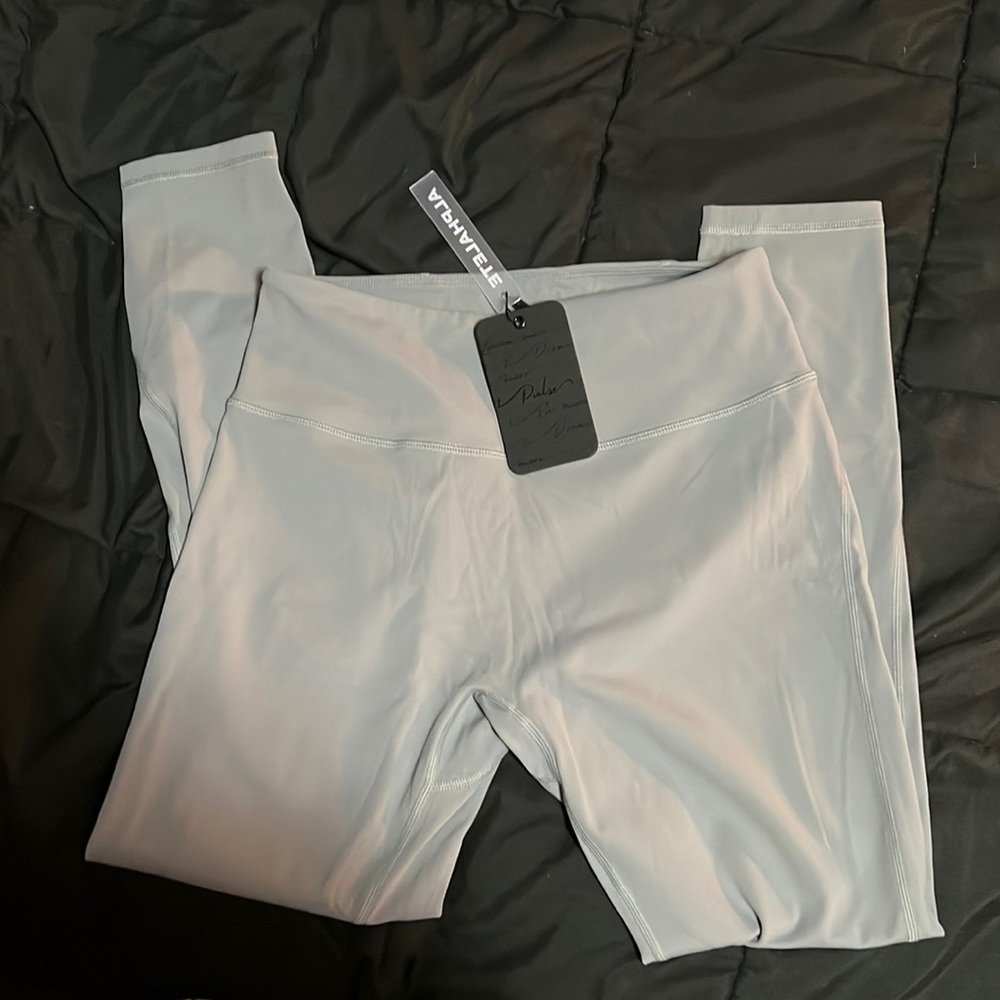 Women’s athletic leggings